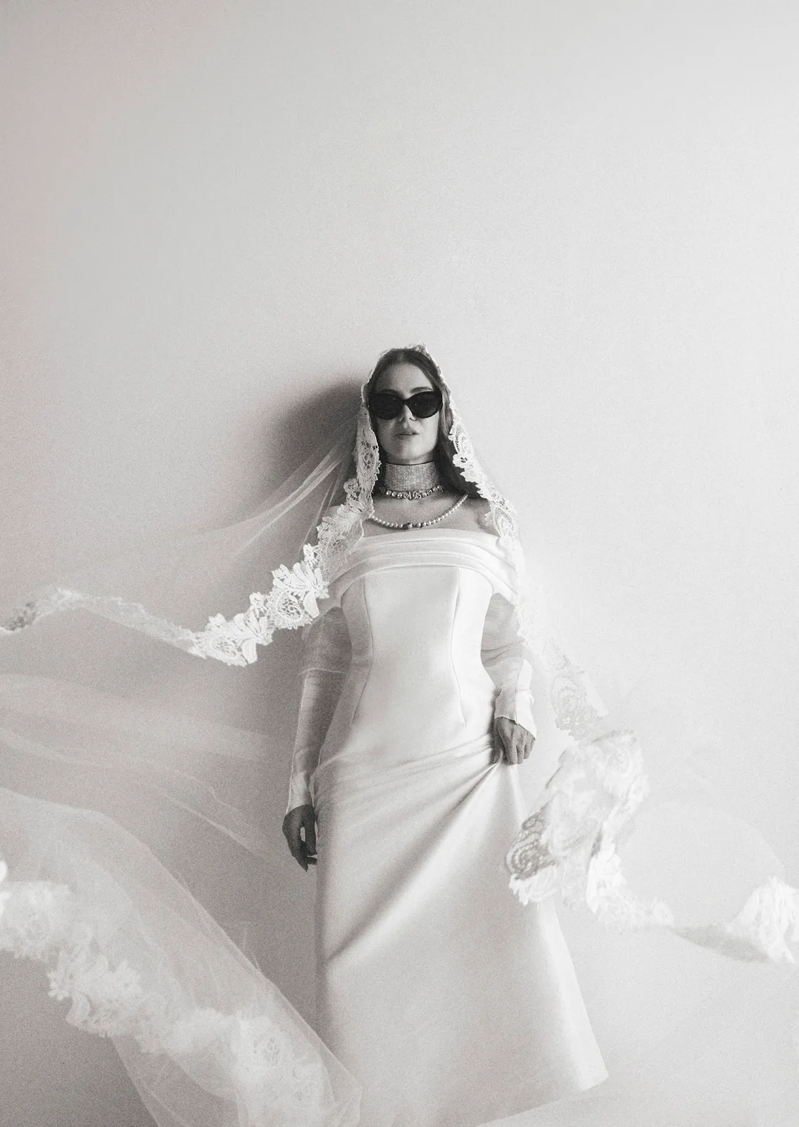 Eleonora Morales — vestido Vera Wang de Pro Novias con cintur&oacute;n Dolce&Gabbana
